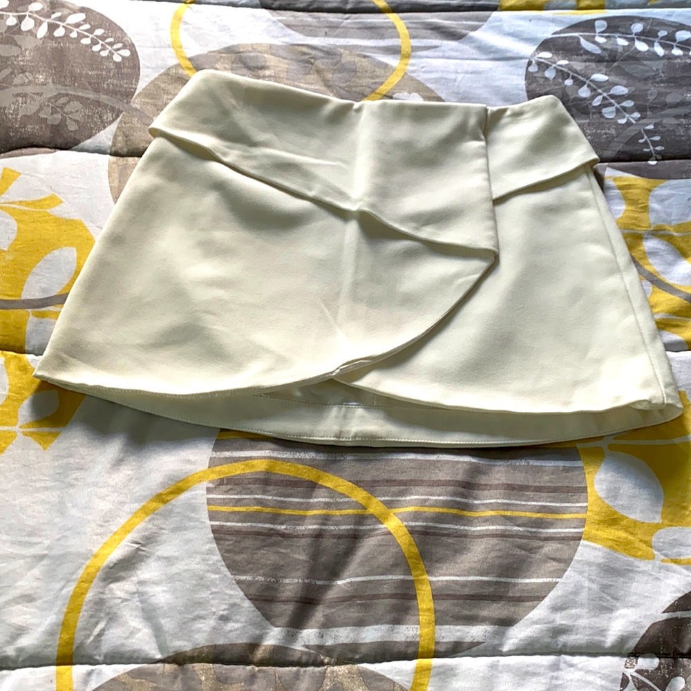 Size small, Zio, skort, beige, off-white, cream